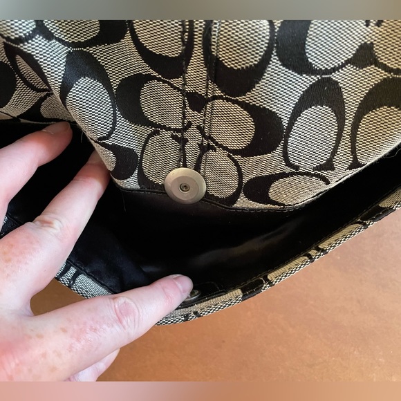 Coach πHPπ EUC top flap hobo shoulder hand bag in Signature grey and black - Picture 9 of 12